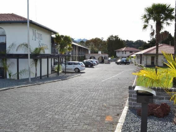 Motel Sierra Whangarei Bagian luar foto
